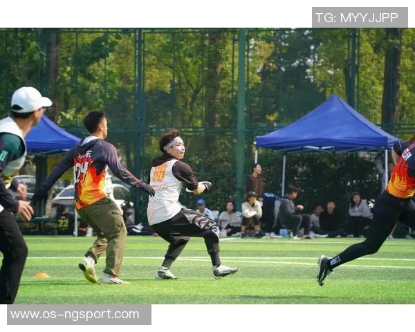 上海飞盘队进攻策略分析:如何在赛场上掌控节奏与空间 上海飞盘队进攻策略分析:如何在赛场上掌控节奏与空间