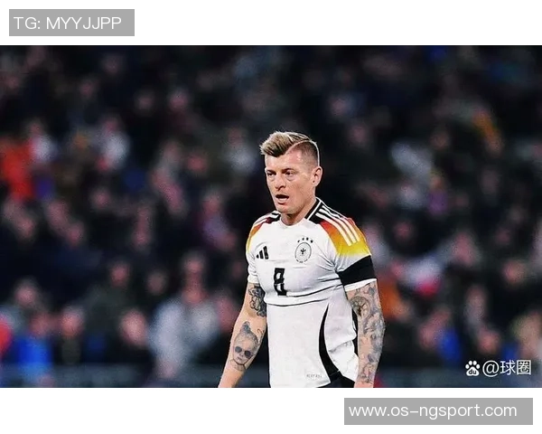 克罗斯在足球世界中的影响力与成就分析及其未来发展展望 克罗斯在足球世界中的影响力与成就分析及其未来发展展望