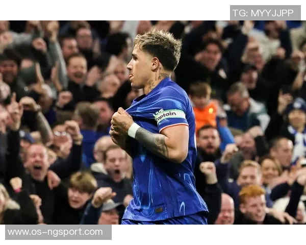 切尔西更衣室风波升级斯特林与恩佐训练场激烈冲突内幕曝光 切尔西更衣室风波升级斯特林与恩佐训练场激烈冲突内幕曝光